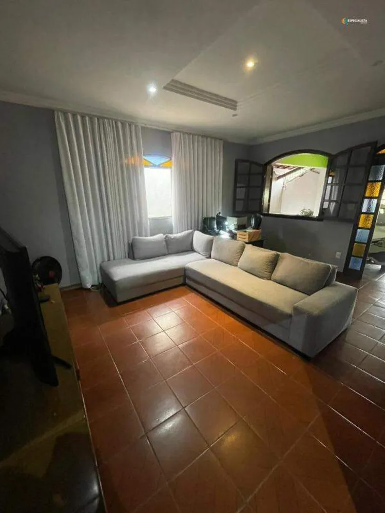 Casa, 4 quartos, 128 m² - Foto 2