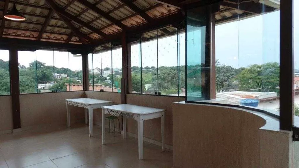 Casa à venda com 3 quartos, 210m² - Foto 20