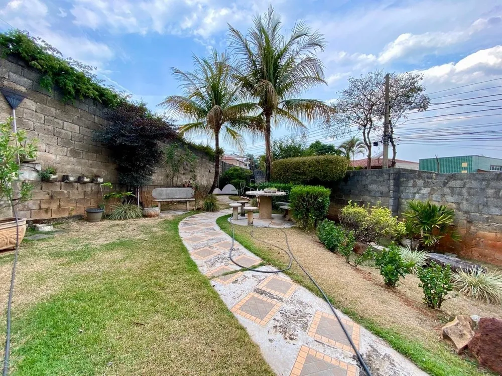 Casa, 4 quartos, 360 m² - Foto 1
