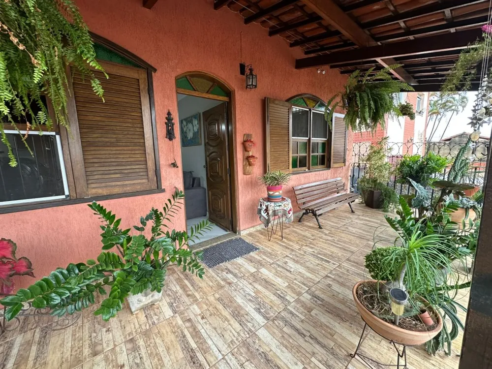 Casa, 3 quartos, 360 m² - Foto 1