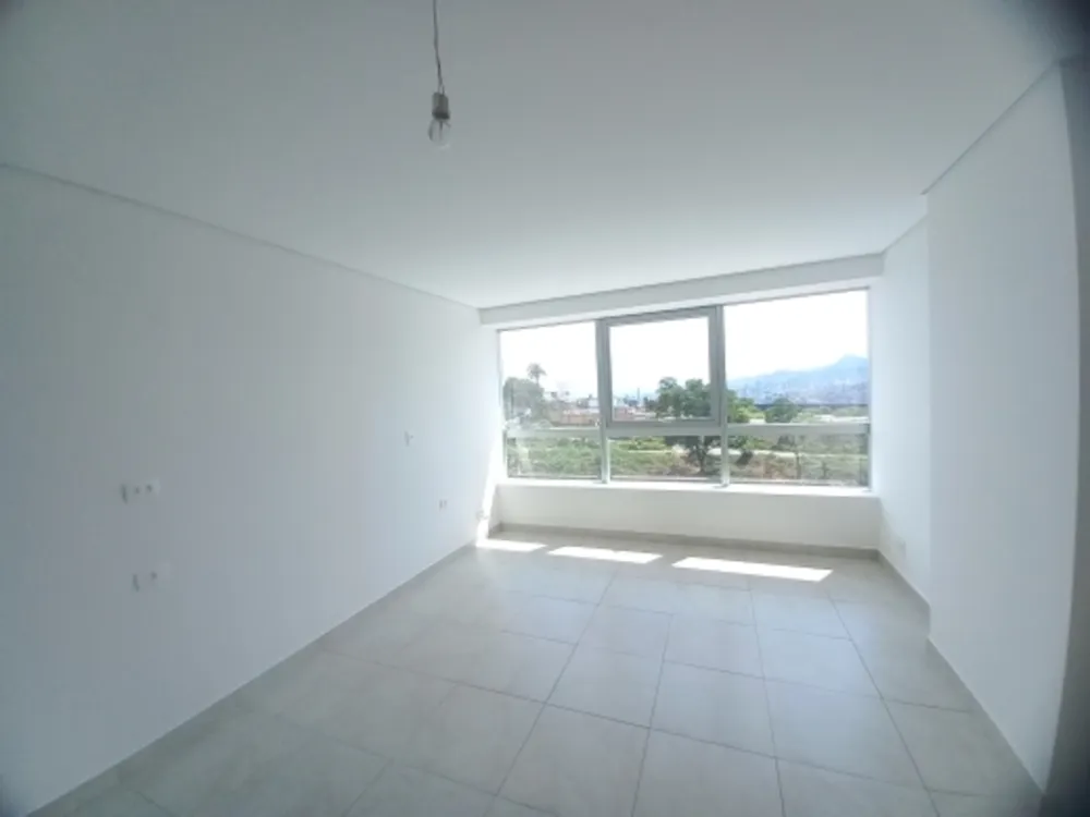 Sala-Conjunto, 5000 m² - Foto 7