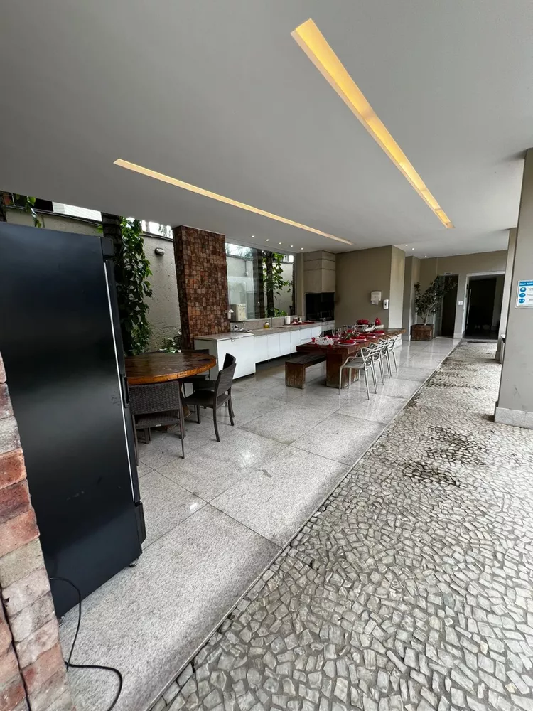 Apartamento à venda com 3 quartos, 300m² - Foto 18