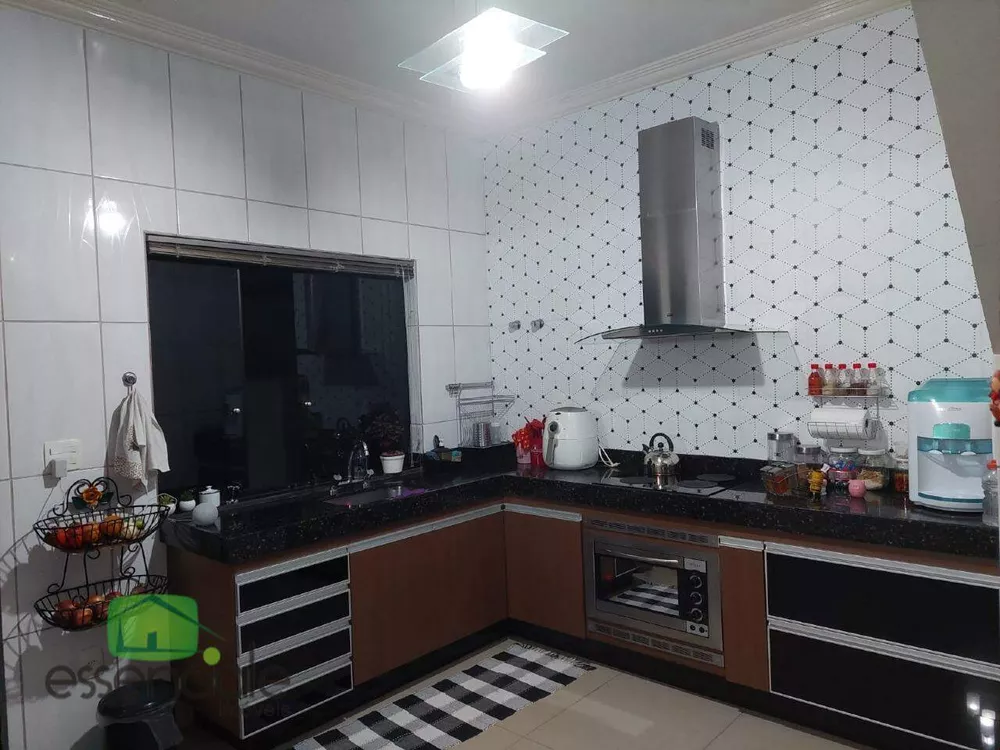 Casa à venda com 3 quartos, 300m² - Foto 10