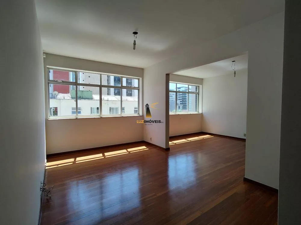 Apartamento para alugar com 4 quartos, 155m² - Foto 7