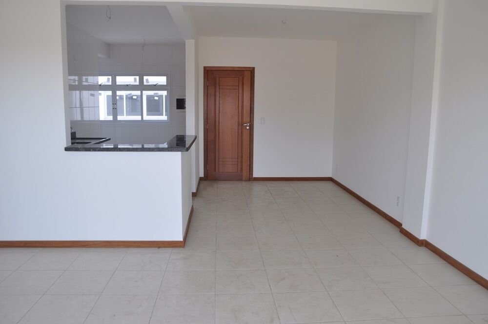 Apartamento à venda com 3 quartos, 98m² - Foto 2