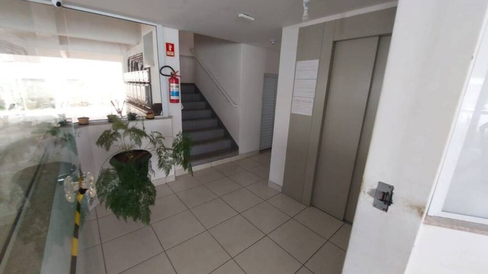 Apartamento à venda com 3 quartos, 98m² - Foto 12