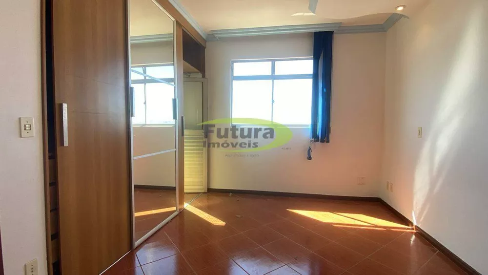 Apartamento à venda com 3 quartos - Foto 3