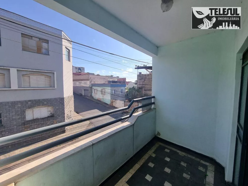 Apartamento à venda com 3 quartos, 324m² - Foto 2