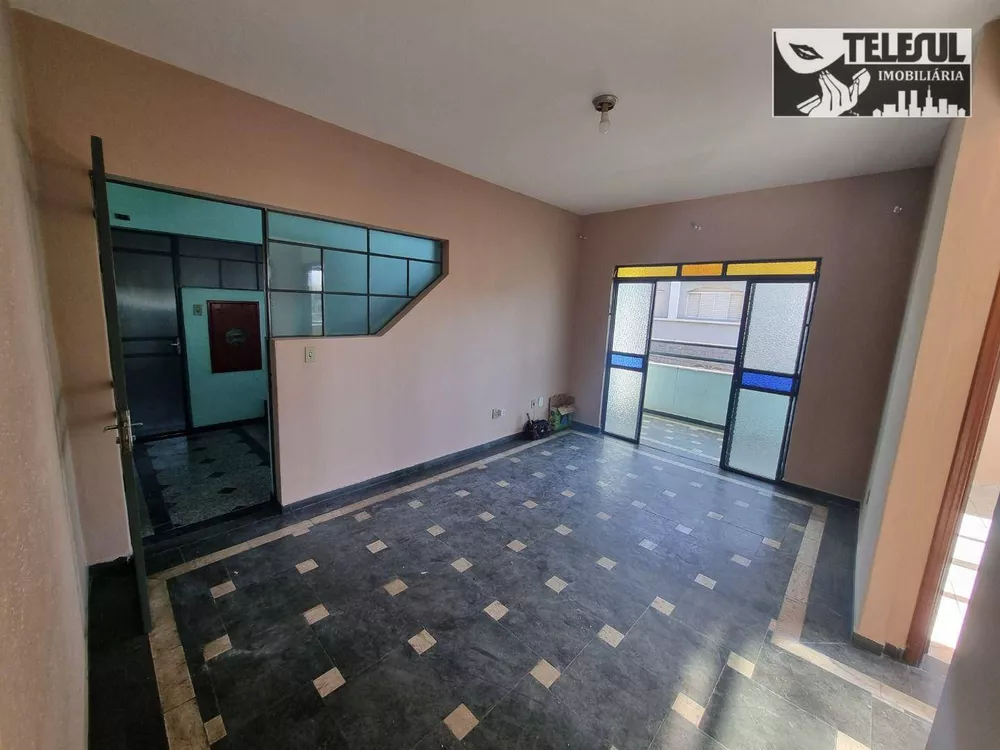 Apartamento à venda com 3 quartos, 324m² - Foto 1