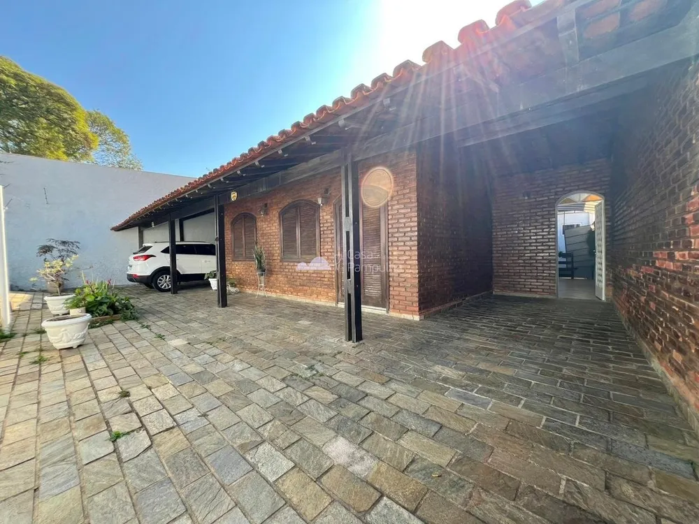 Casa, 6 quartos, 396 m² - Foto 1
