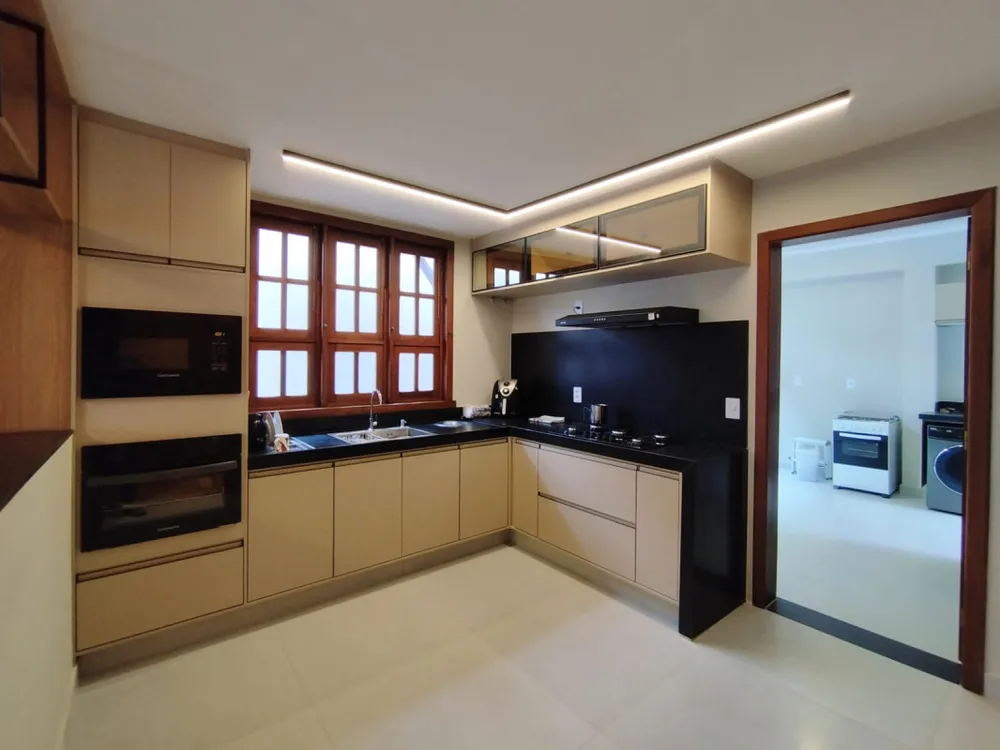 Casa, 4 quartos, 290 m² - Foto 4