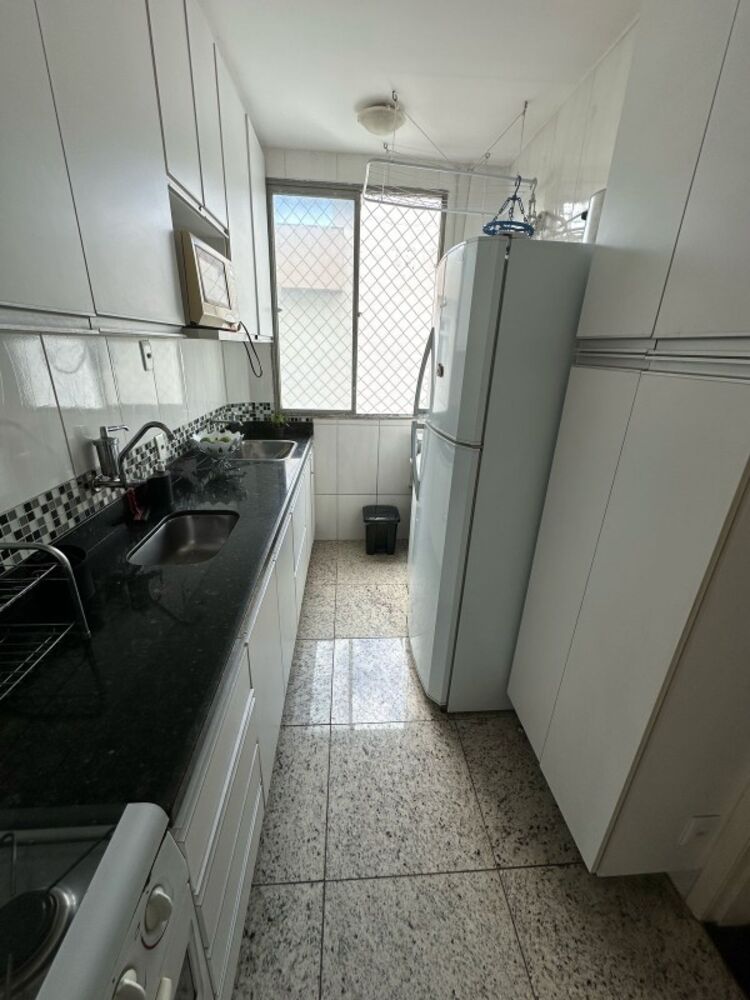 Apartamento à venda com 3 quartos, 180m² - Foto 11