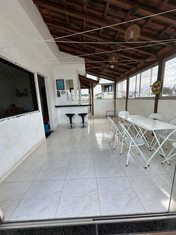Apartamento à venda com 3 quartos, 180m² - Foto 5