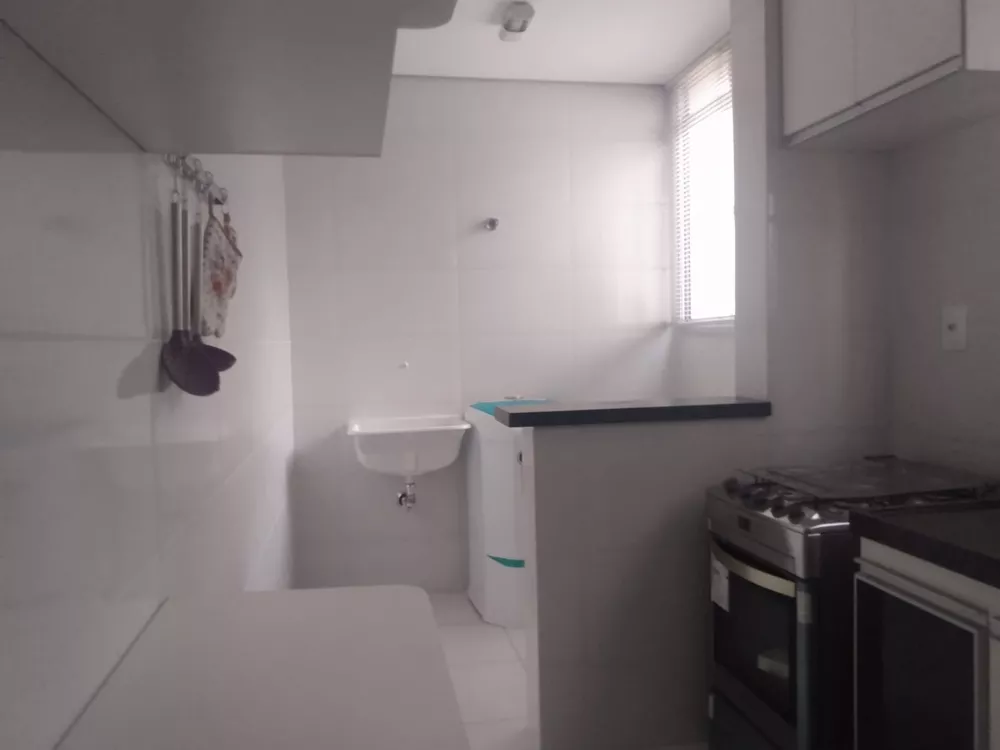 Apartamento à venda com 2 quartos, 60m² - Foto 13