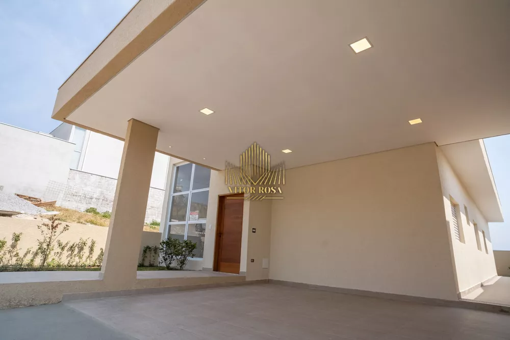 Casa de Condomínio à venda com 3 quartos, 250m² - Foto 1