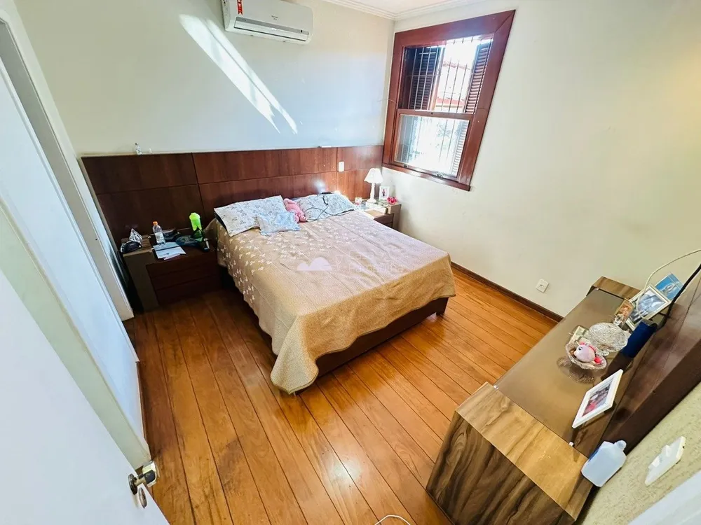 Casa, 4 quartos, 360 m² - Foto 1