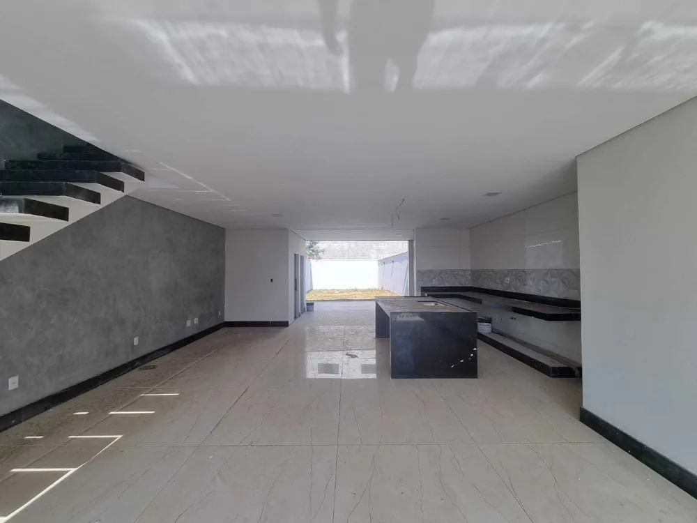 Casa, 3 quartos, 200 m² - Foto 2