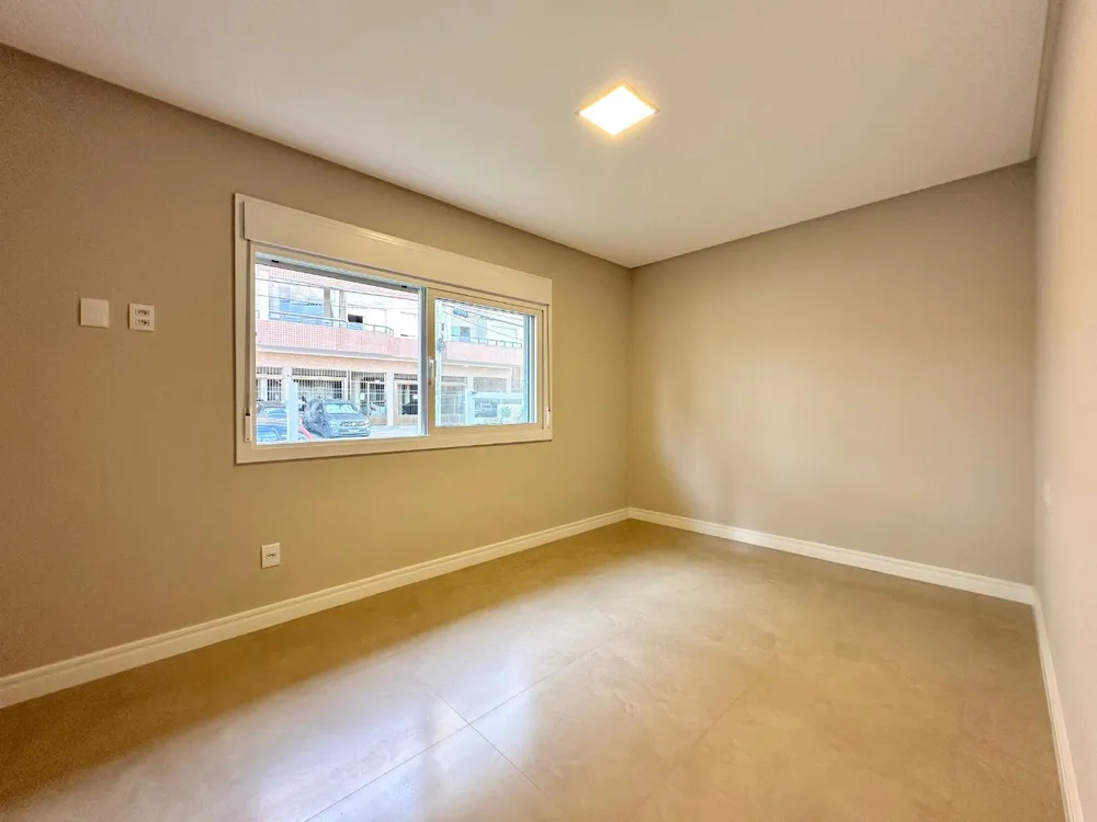 Casa, 3 quartos, 164 m² - Foto 2