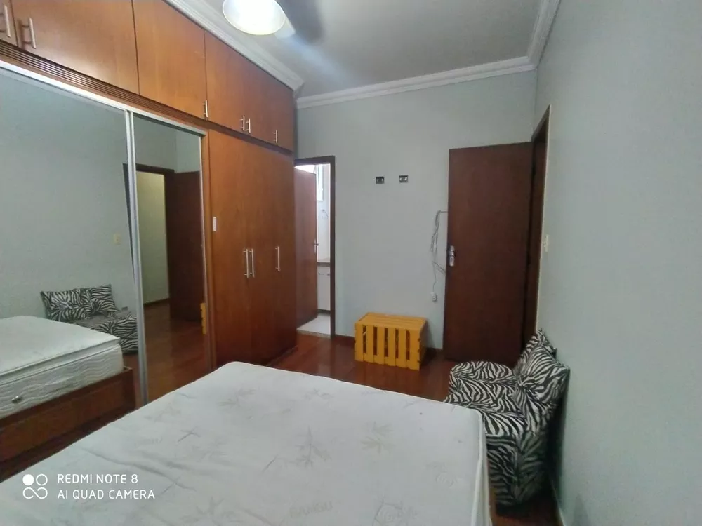 Apartamento para alugar com 3 quartos, 138m² - Foto 4