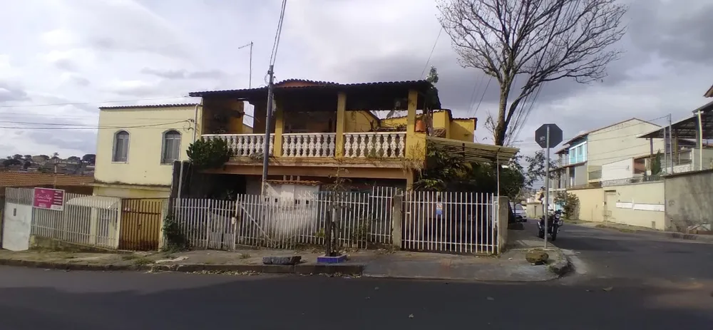 Casa, 3 quartos, 250 m² - Foto 1