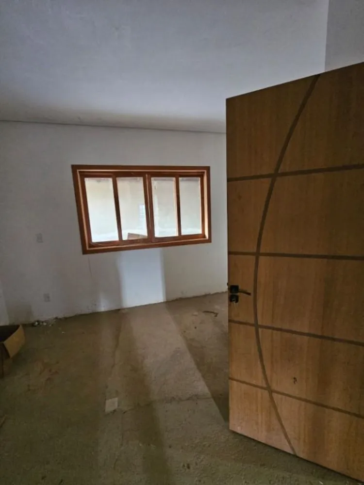 Casa, 4 quartos, 382 m² - Foto 2