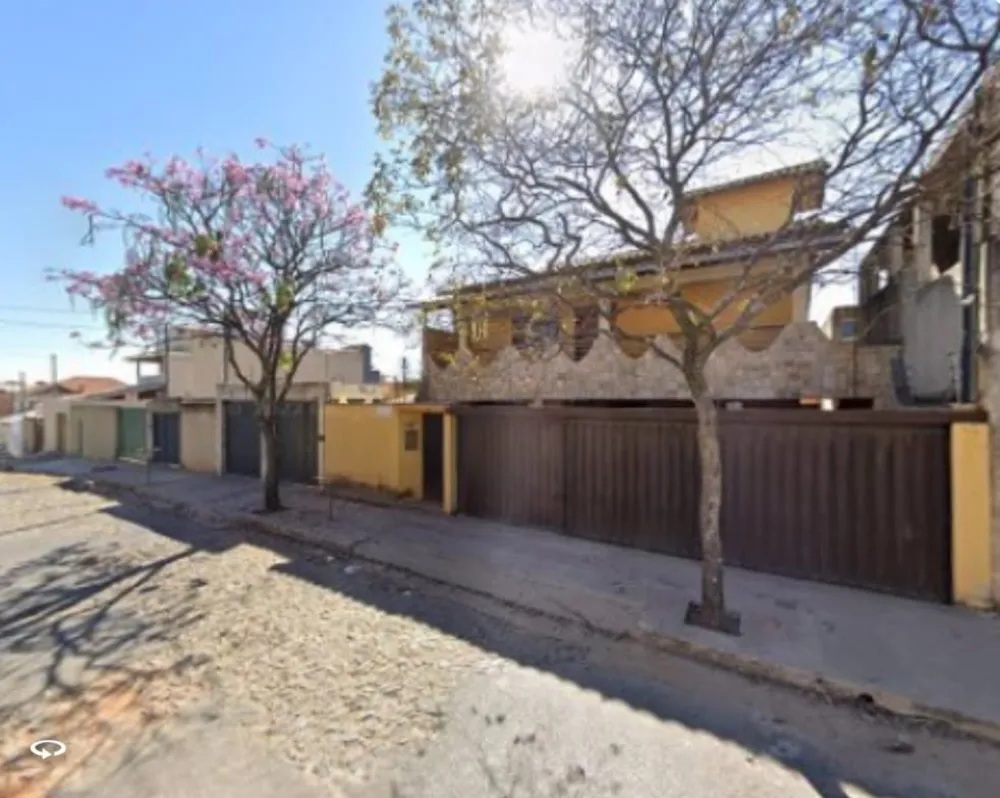 Casa, 3 quartos, 298 m² - Foto 1
