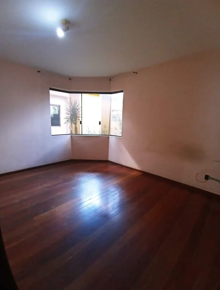 Casa, 3 quartos, 298 m² - Foto 8