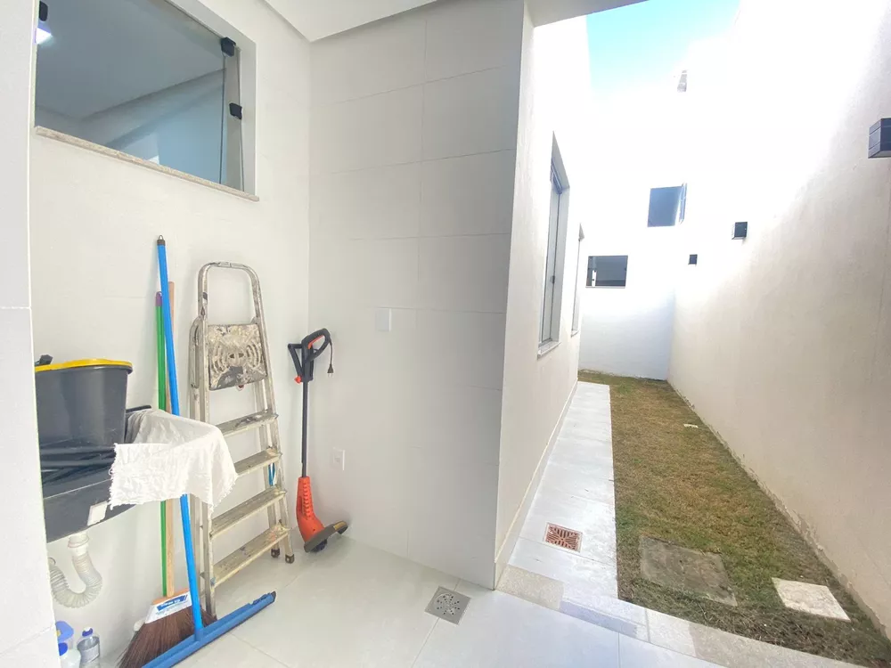 Casa à venda com 3 quartos, 133m² - Foto 4