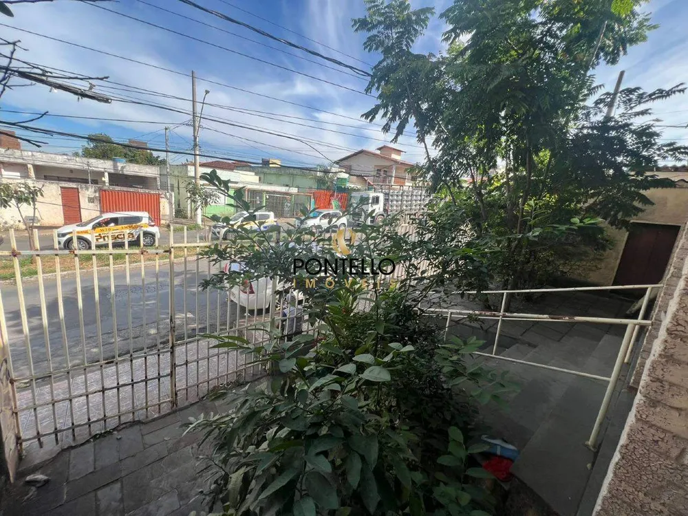 Casa, 4 quartos, 274 m² - Foto 2