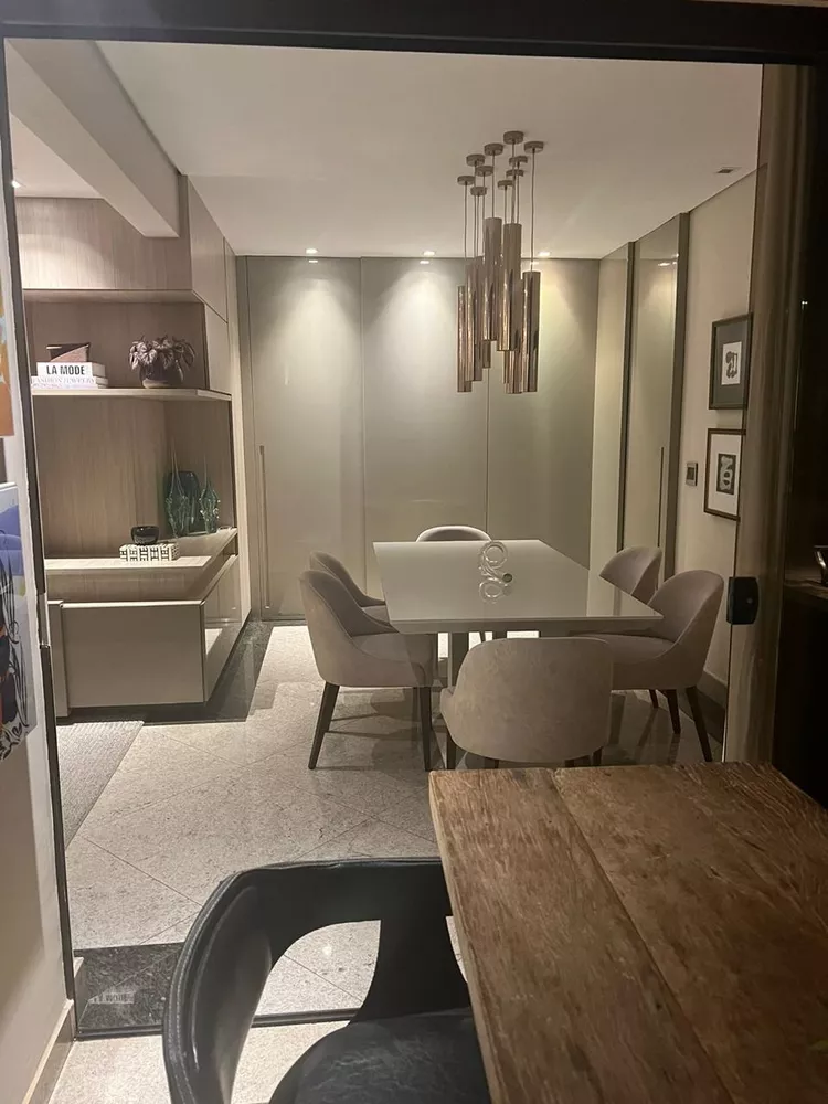 Apartamento à venda com 3 quartos, 248m² - Foto 5