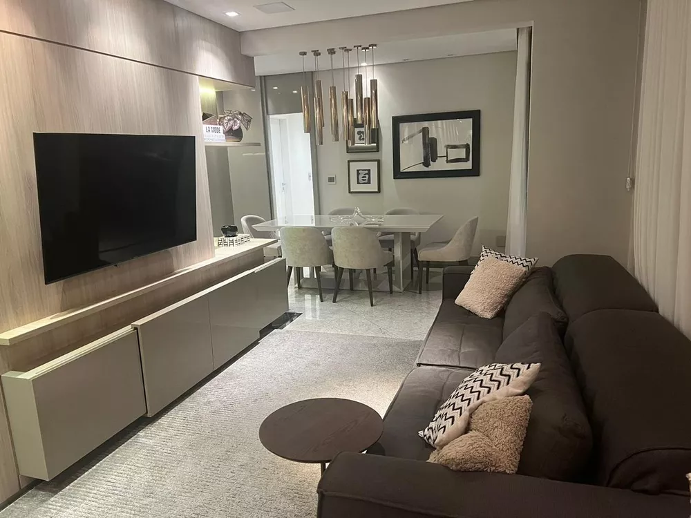 Apartamento à venda com 3 quartos, 248m² - Foto 1