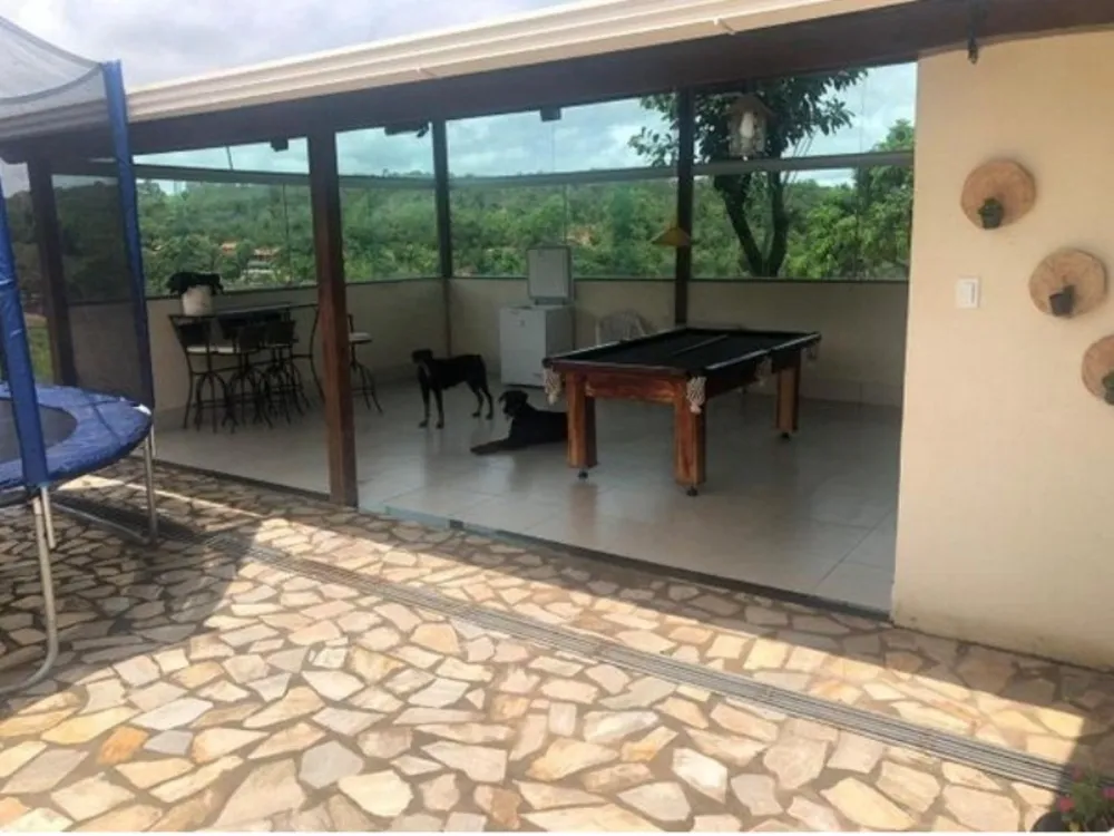 Chácara, 4 quartos, 2700 m² - Foto 1