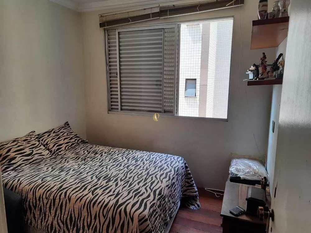 Apartamento à venda com 4 quartos, 140m² - Foto 11