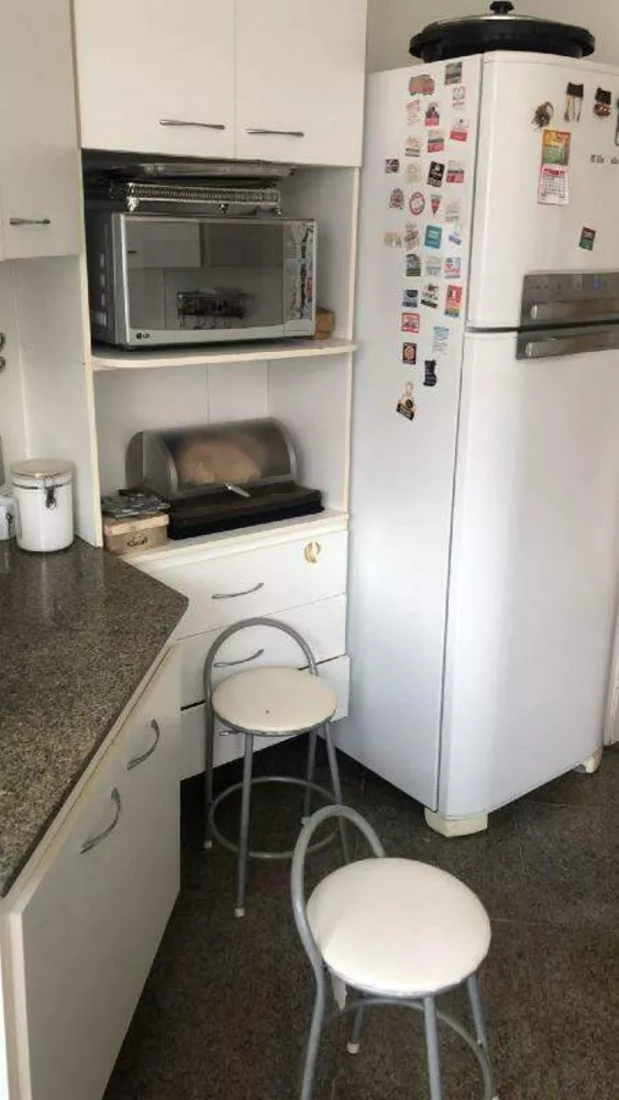 Apartamento à venda com 4 quartos, 140m² - Foto 7