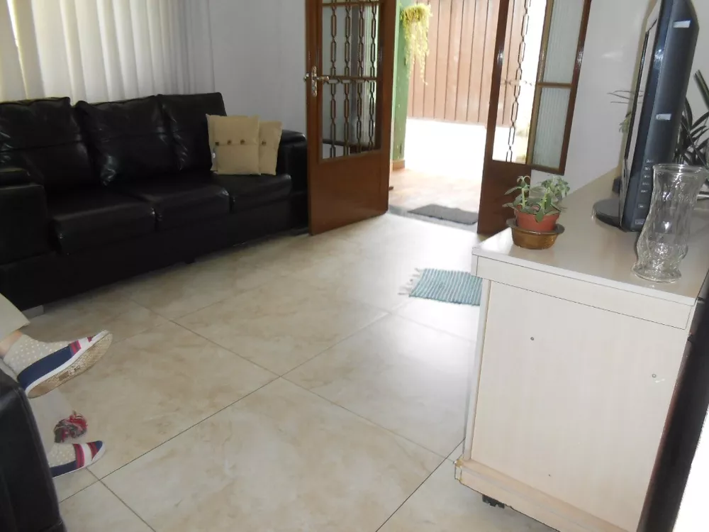 Casa à venda com 3 quartos, 250m² - Foto 12