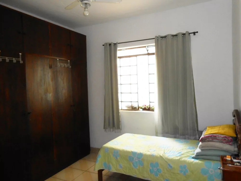 Casa à venda com 3 quartos, 250m² - Foto 19