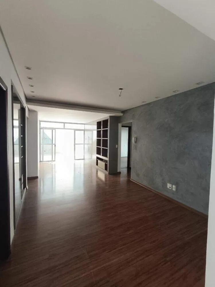 Apartamento, 4 quartos, 217 m² - Foto 1