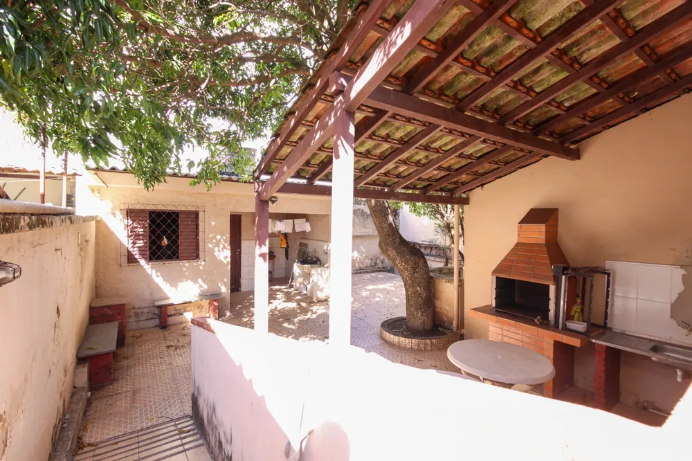 Casa, 4 quartos, 270 m² - Foto 4