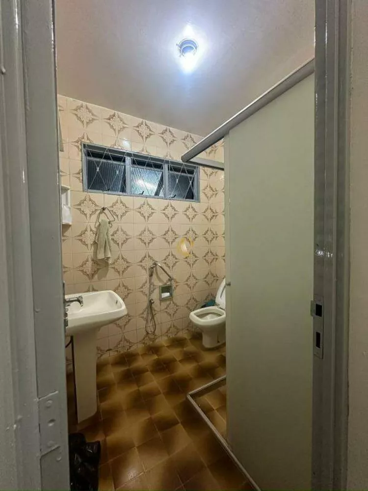 Casa à venda com 3 quartos, 210m² - Foto 9