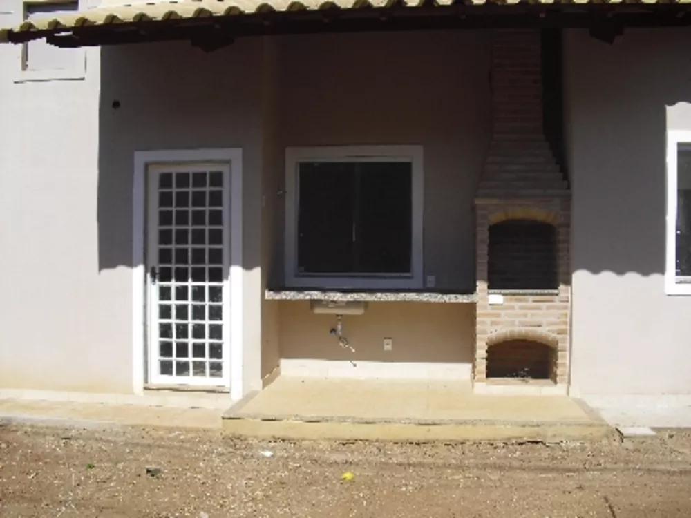 Casa à venda com 3 quartos, 117m² - Foto 2