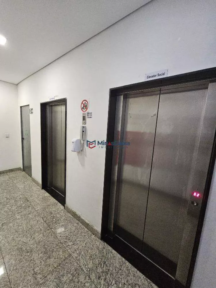 Apartamento à venda com 4 quartos, 260m² - Foto 2