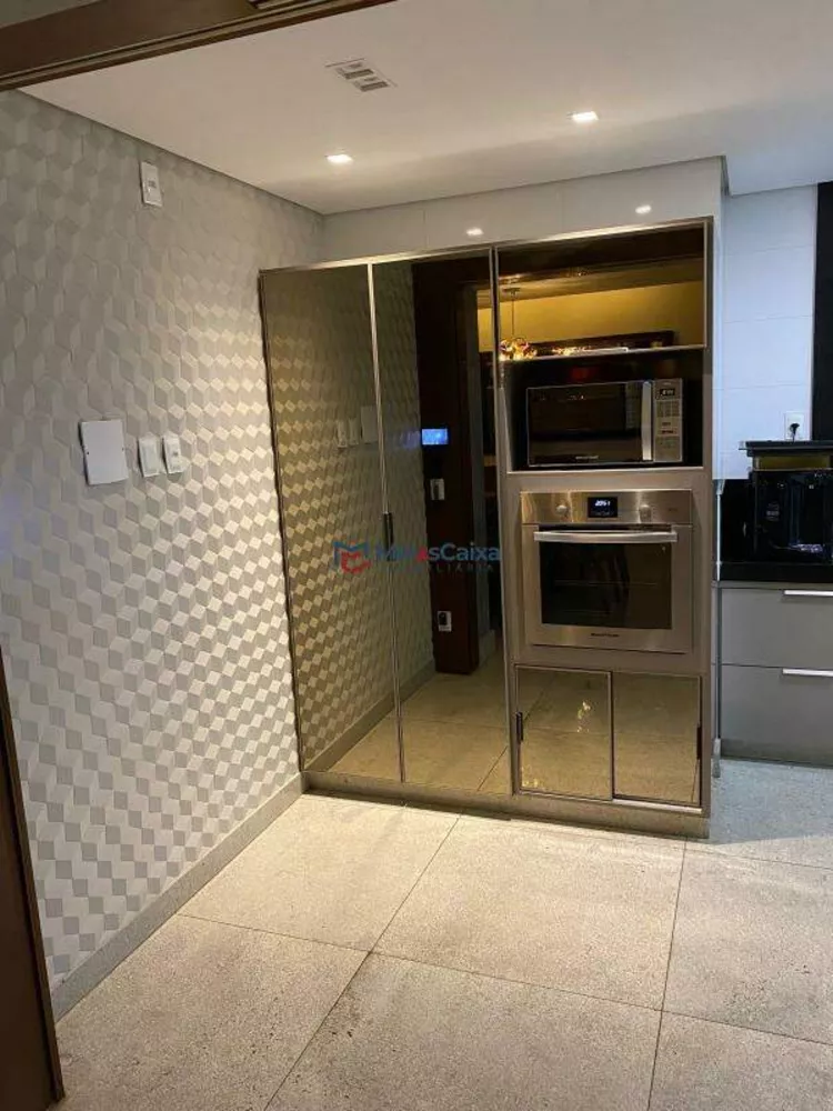 Apartamento à venda com 4 quartos, 260m² - Foto 8