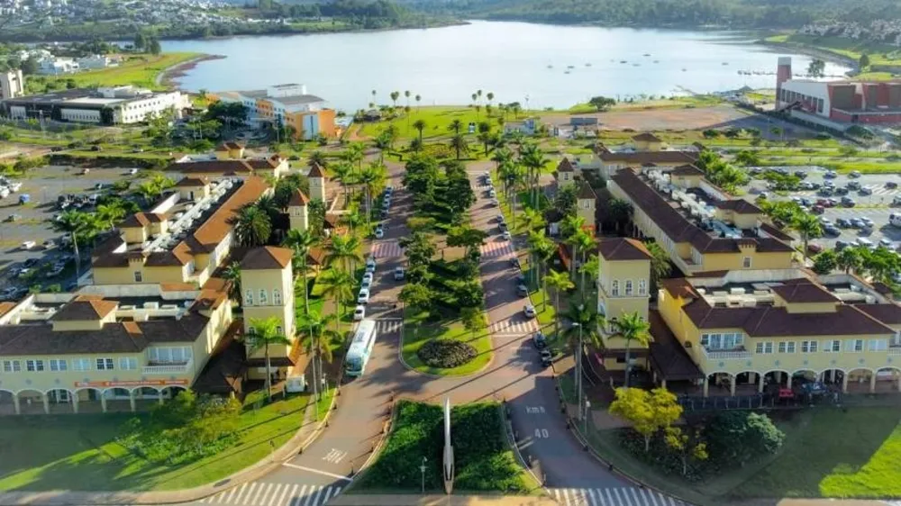 Casa, 4 quartos, 367 m² - Foto 1