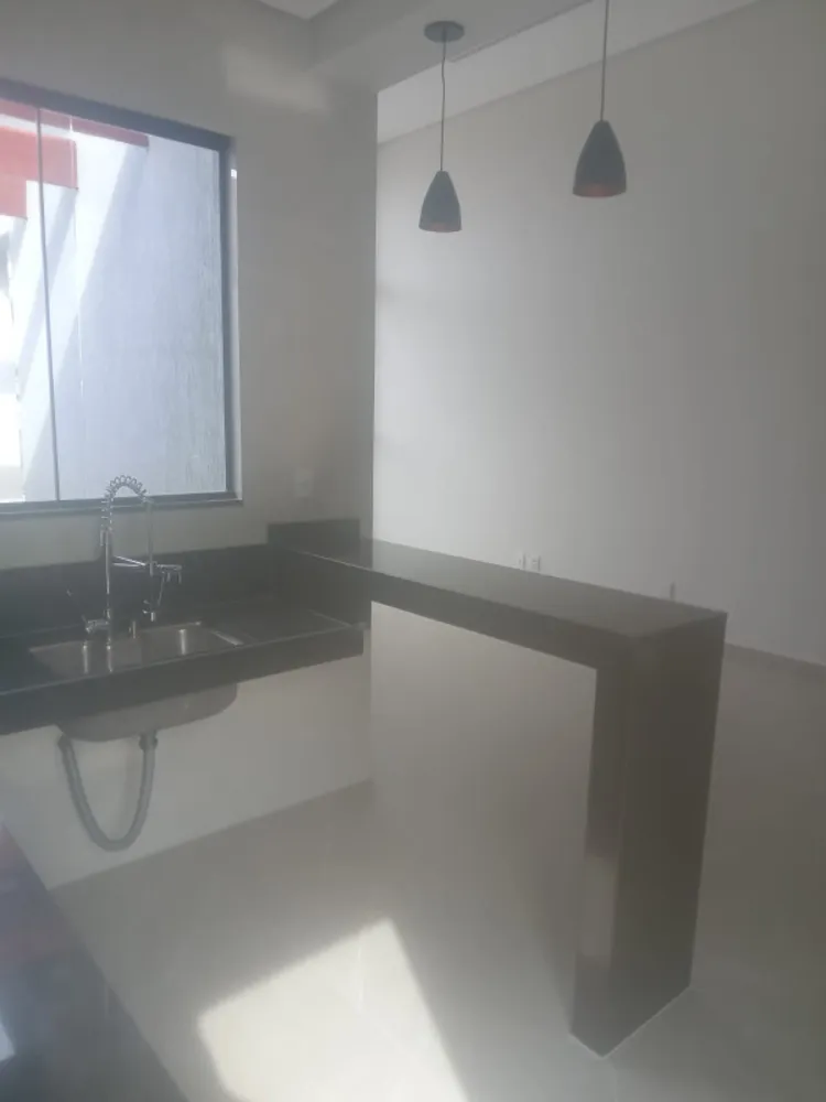 Casa, 3 quartos, 96 m² - Foto 1