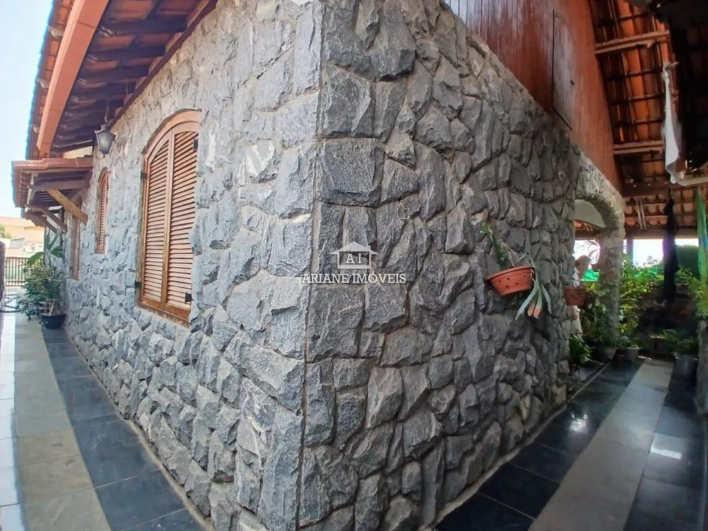 Casa, 3 quartos, 335 m² - Foto 2