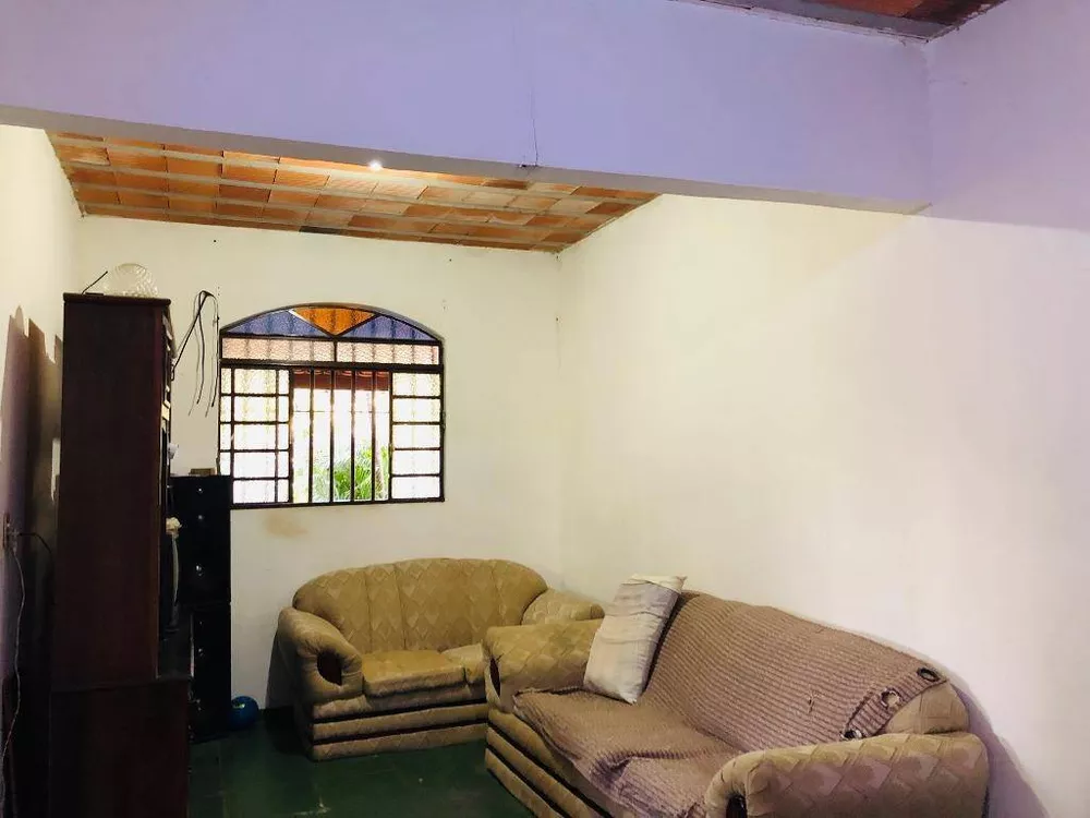 Chácara à venda com 3 quartos, 2100m² - Foto 4