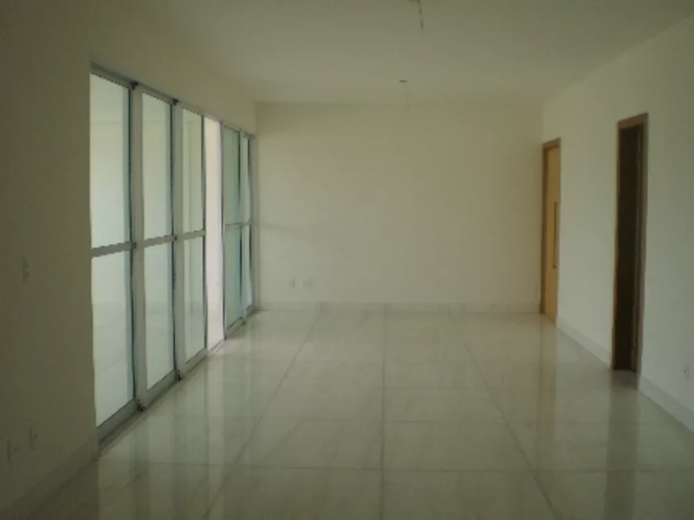 Apartamento à venda com 4 quartos, 172m² - Foto 1