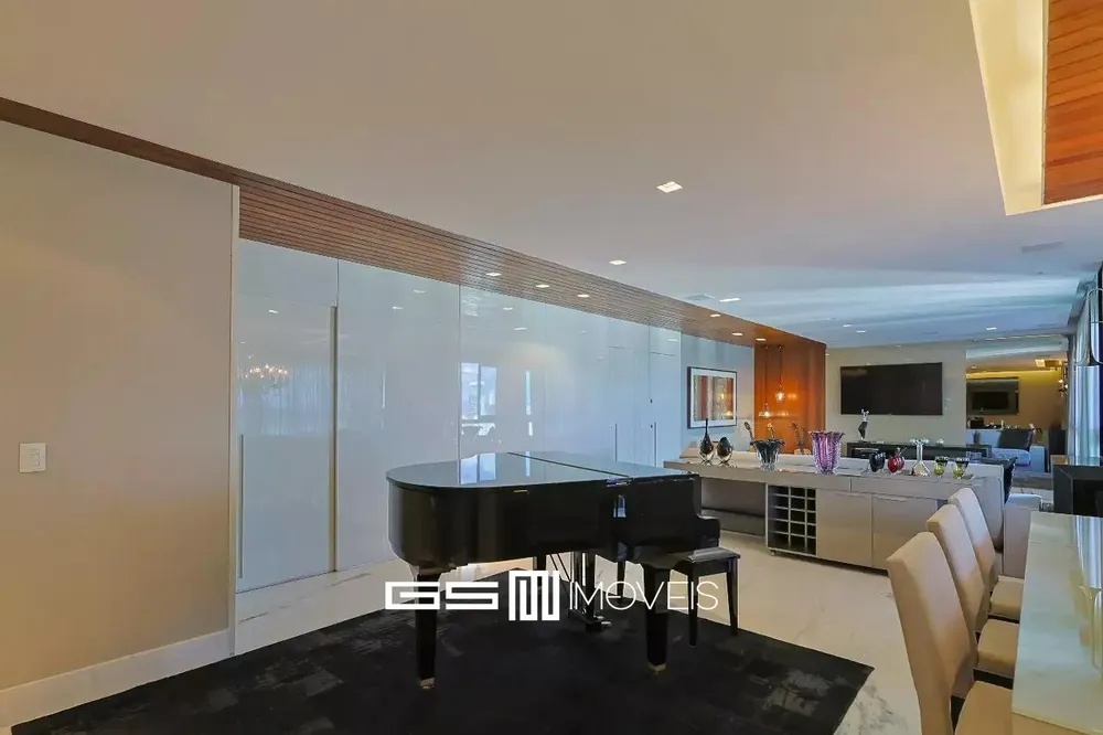 Apartamento, 3 quartos, 200 m² - Foto 2