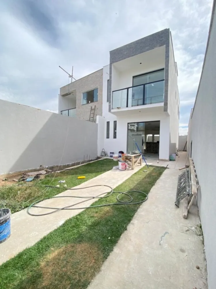 Casa, 3 quartos, 60 m² - Foto 1
