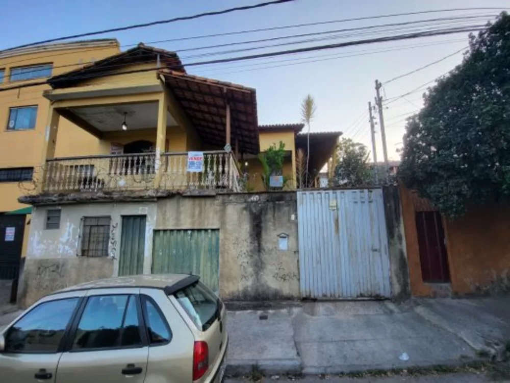 Casa à venda com 3 quartos, 360m² - Foto 4